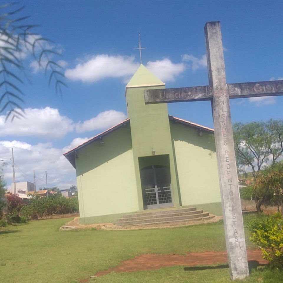 Igreja Padre Victor e Nhá Chica